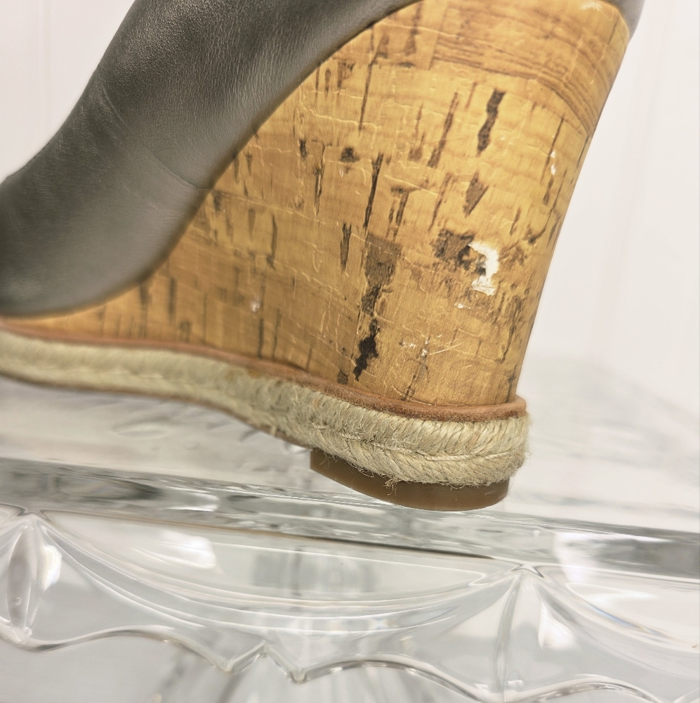 Cole Haan Air Jocelyn OT Wedge Gold Leather & Cork Peep Toe Wedge Heel Size 5.5B - Picture 8 of 8